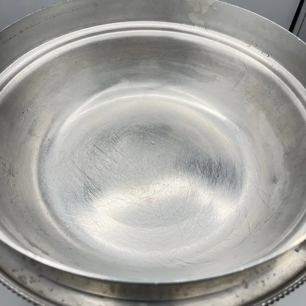 Buenilum B. W. Hammered Aluminum Chafing Dish